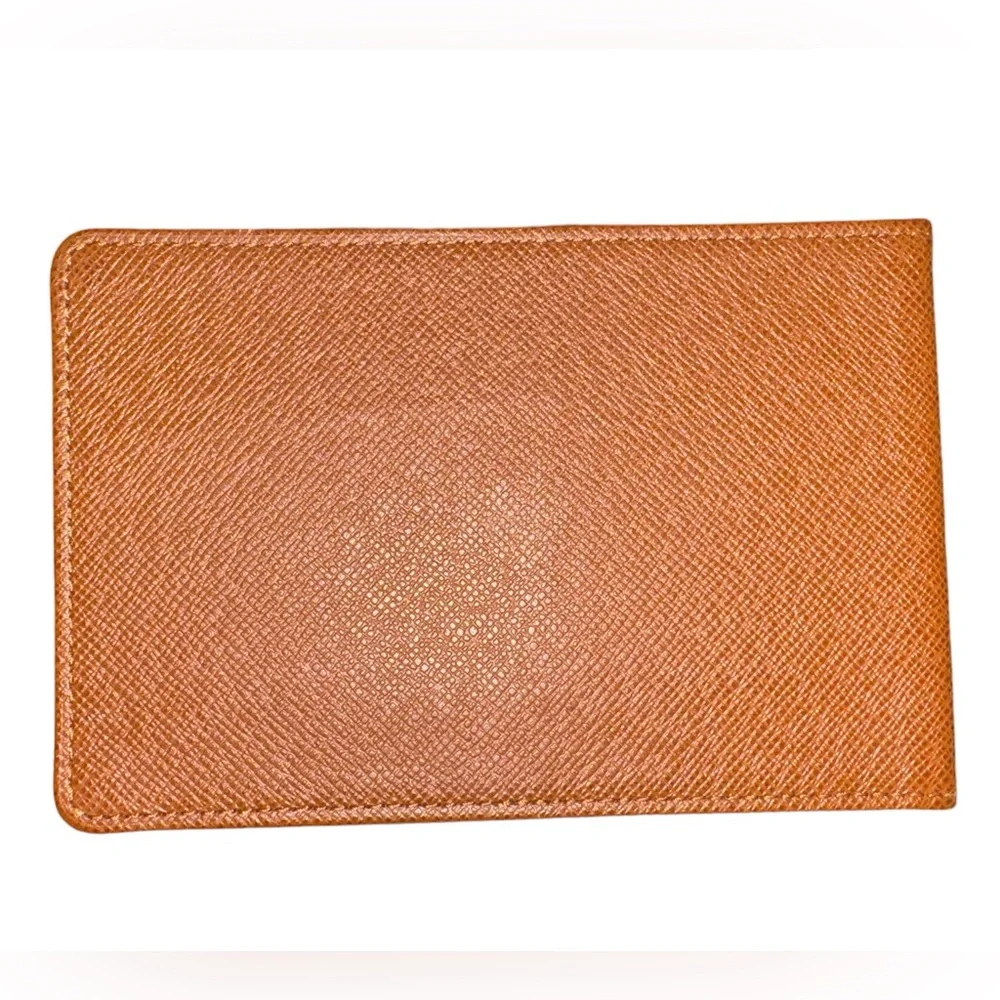 🪪 Louis Vuitton Monogram Taiga Unisex Leather Card/ID Holder Wallet